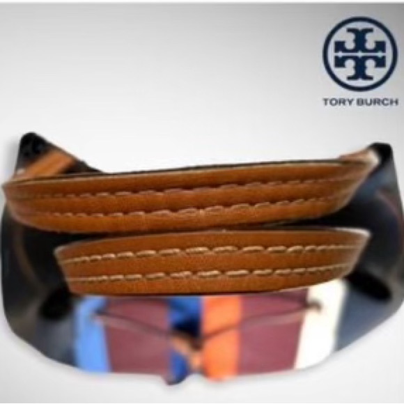 Tory Burch Kerrington Striped Drawstring Tote
Bucket Blue - Picture 4 of 12